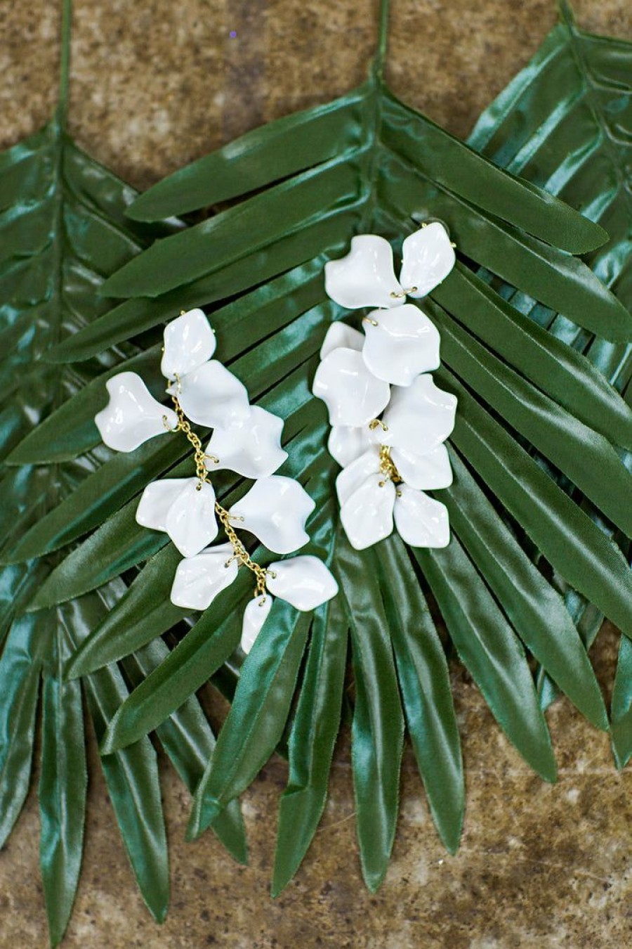 Jewelry * | Classical * Felicity Flower Petal Earrings- White Resort Collection