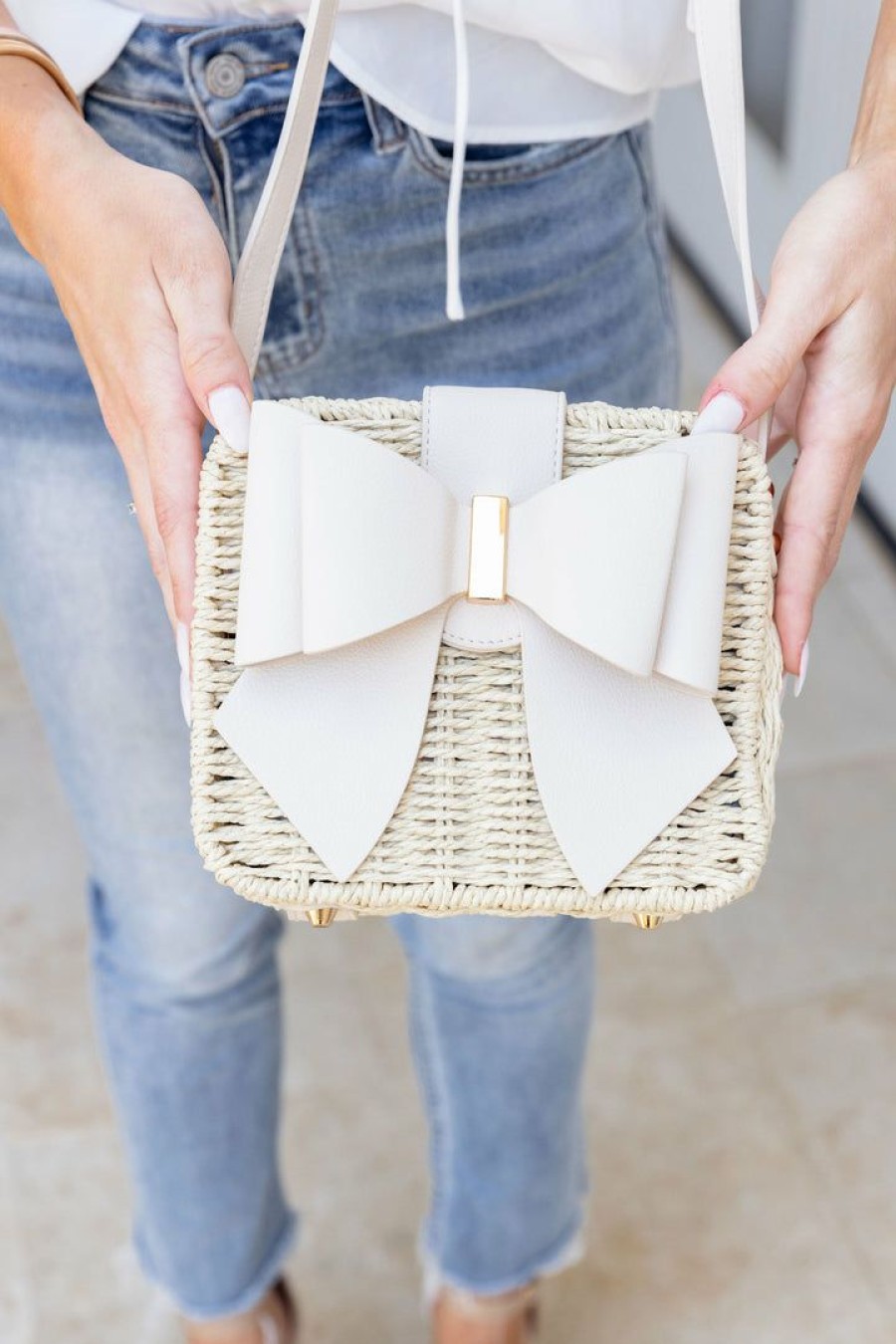 Accessories * | Cheaper Like Dreams Summer Of Color Bowtie Straw Crossbody White